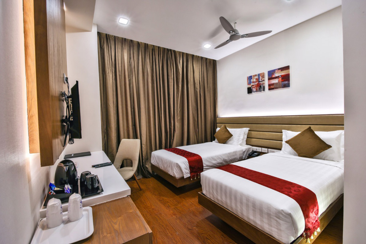 hotel-interior-double-cot